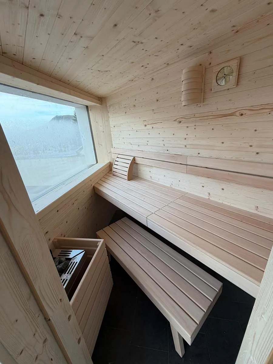 Sauna mit Panoramafenster und Ausblick